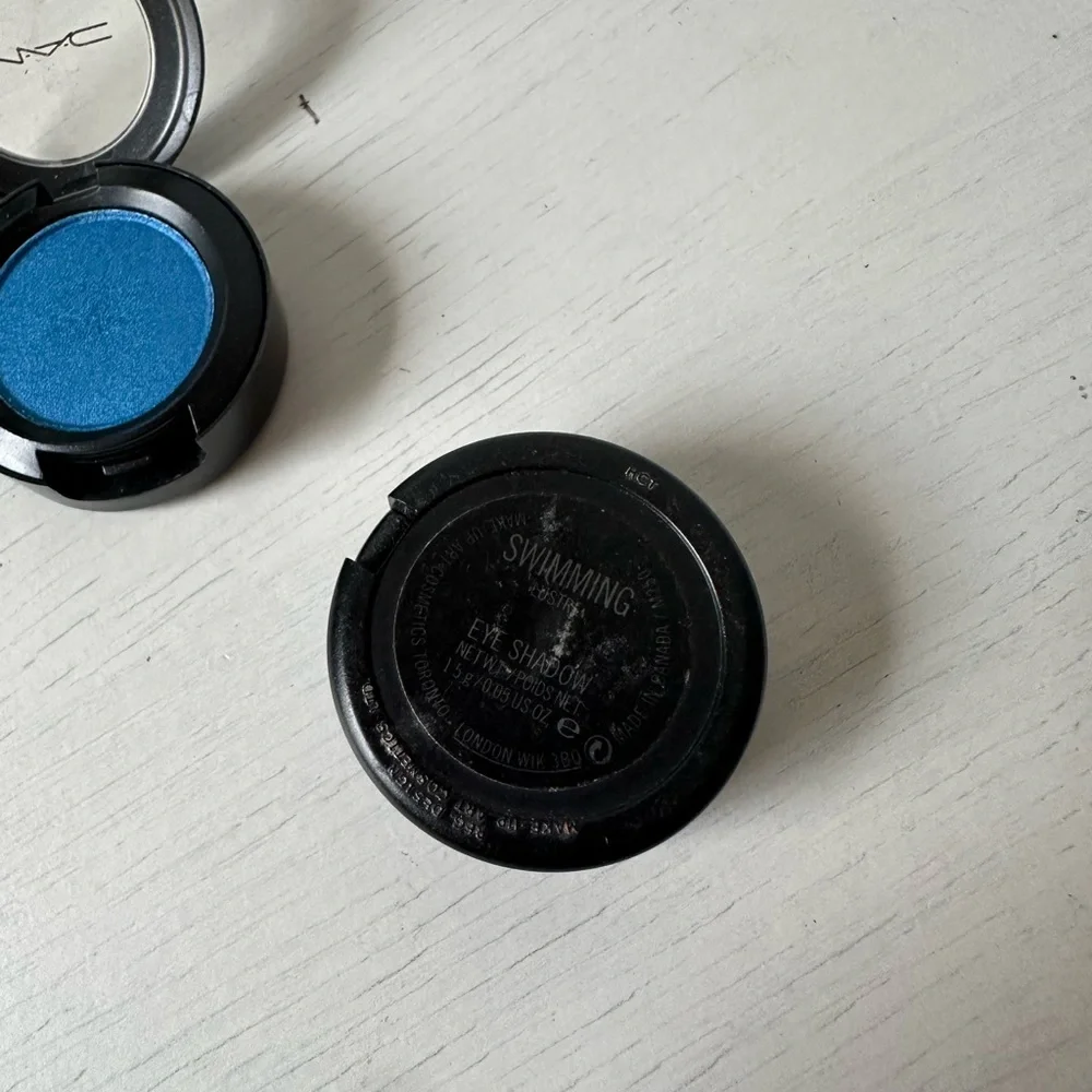 MAC - EYESHADOW FRESHWATER BLUE SWIMMING GREEN LIGHTLY SWATCHED - Picture 4 of 8